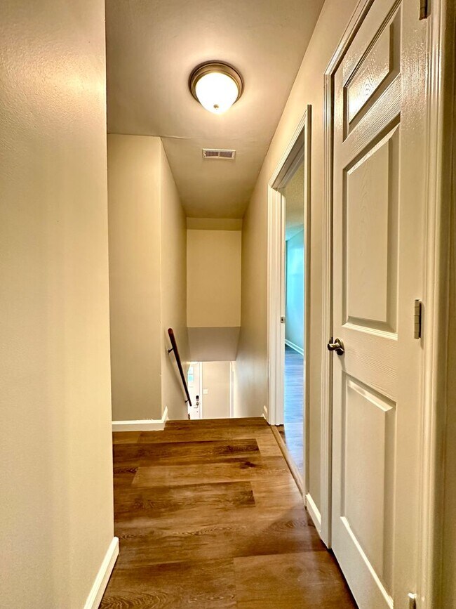 Building Photo - Stunning Single-Family Home with Plenty of...