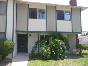 Building Photo - 4 bedroom home in Tustin