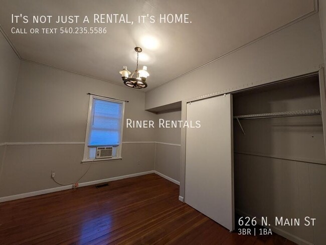 Building Photo - 626 N Main St