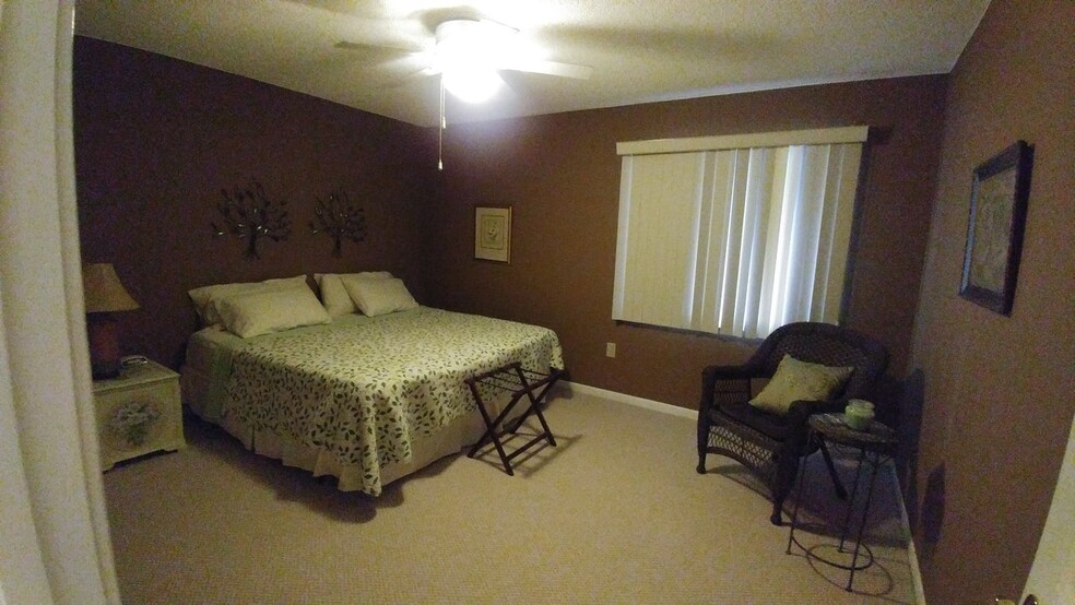 King Bedroom #2 - 1209 Northlake Dr