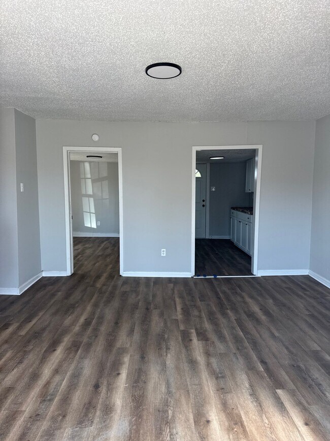 Building Photo - 125 E Jefferson St