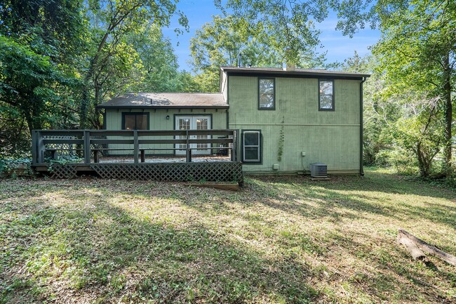 Building Photo - 3 Bed / 2 Bath Home