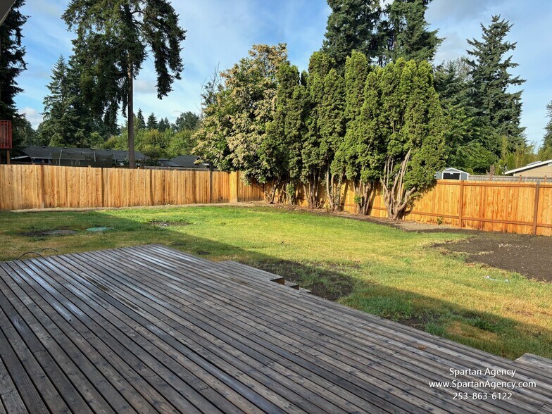 Building Photo - 13920 126th Ave E