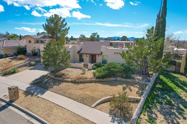 Building Photo - Beautiful 1-story southwestern-style home in west El Paso