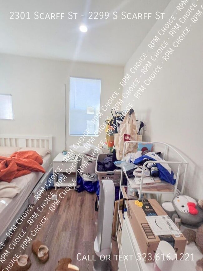 Building Photo - 2301 Scarff St