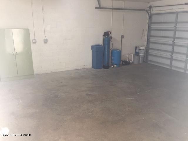 Building Photo - 511 Jewell St SE