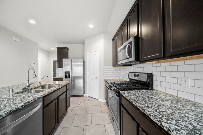 Building Photo - 18338 Raven Rock Ln