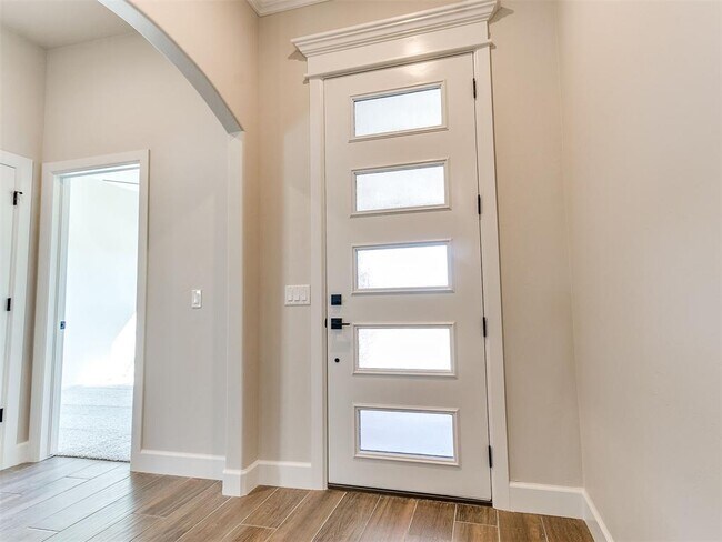 Building Photo - 2921 SW 132nd St