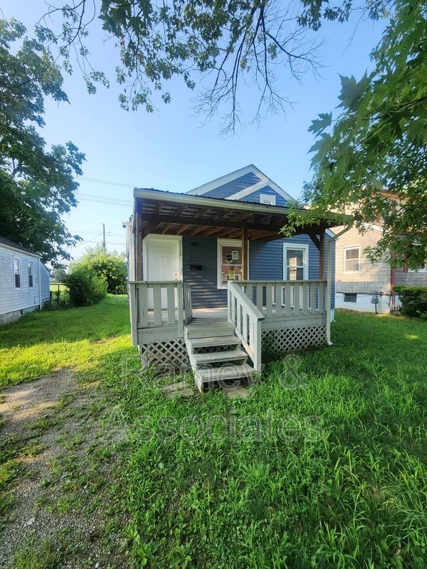 Building Photo - 2112 Ratcliffe Ave