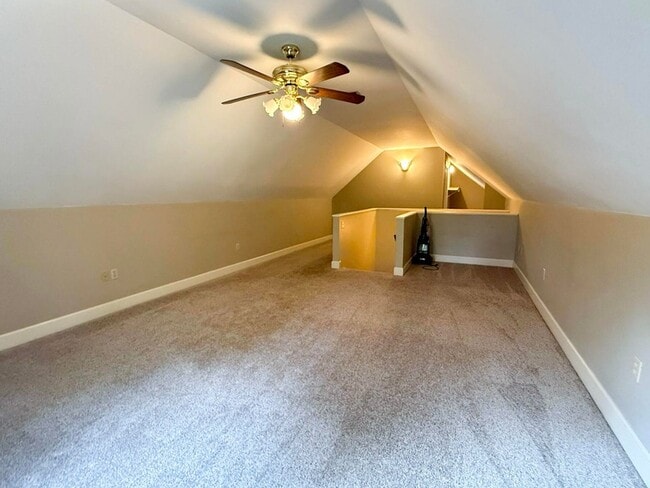 Building Photo - 205 Hidden Trace Dr