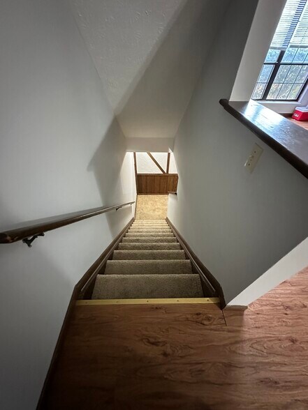 Building Photo - 6449 Brookedge Ct