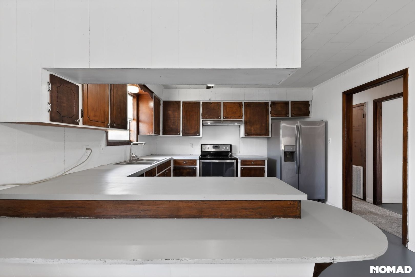 Building Photo - 251 School Rd