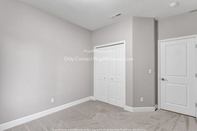 Building Photo - Discover Luxury Living with Exceptional Amenities at Arbor Oaks!