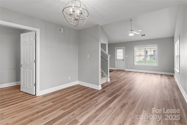 Building Photo - 17331 Villanova Rd