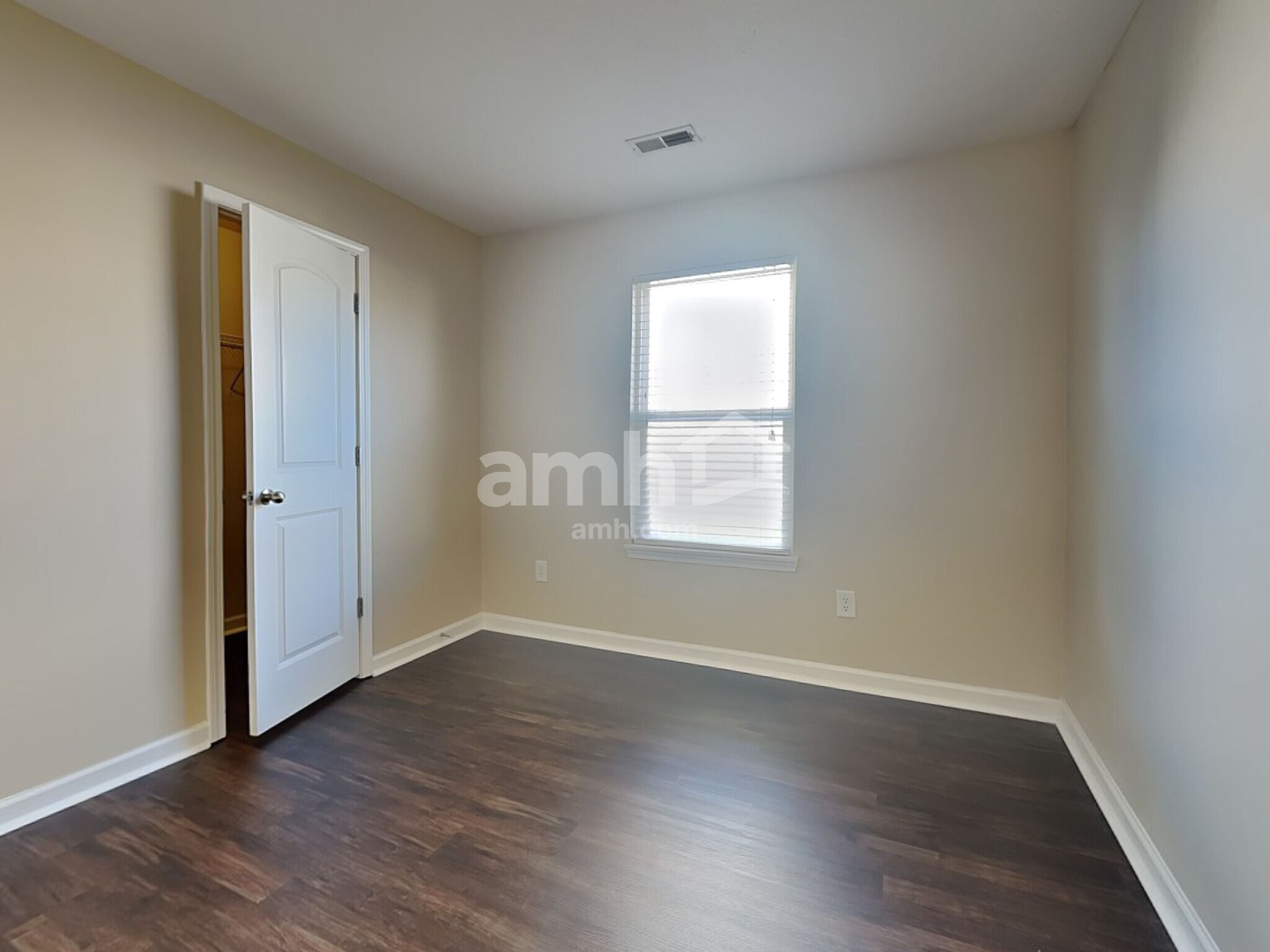 Building Photo - 4052 Presidio Cir