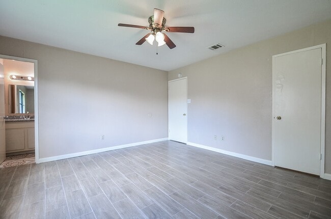 Building Photo - 4811 Raven Ridge Dr