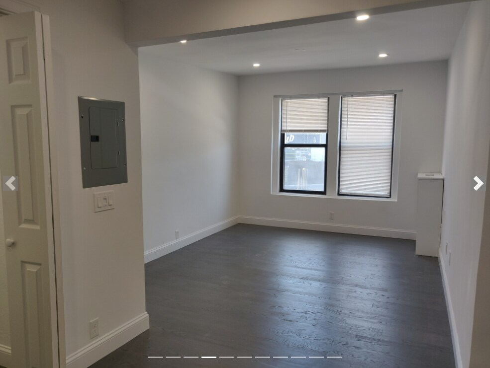 Building Photo - 137 Peterborough St