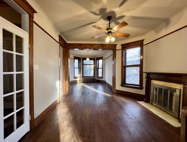 Building Photo - 2326 S Millard Ave
