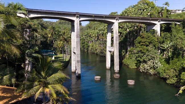 Building Photo - Oceanfront Estate: The Honolii Hale