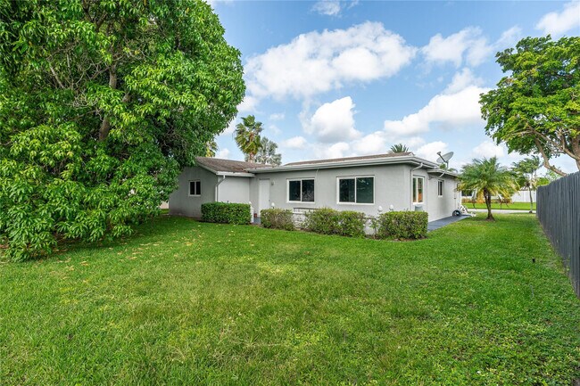 Building Photo - 9608 NW 67th St