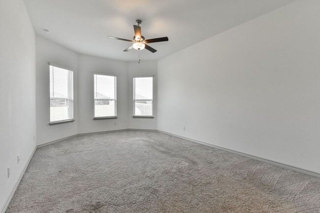 Building Photo - 7915 Gold Dr