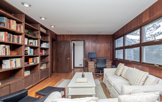 Building Photo - 79 Surf Dr