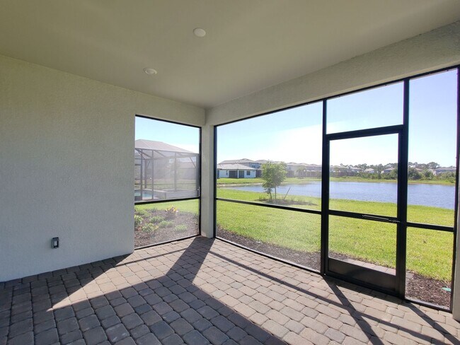 Building Photo - 6140 Baywood Ct
