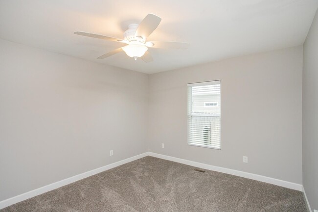 Building Photo - 1014 Douglas Ave