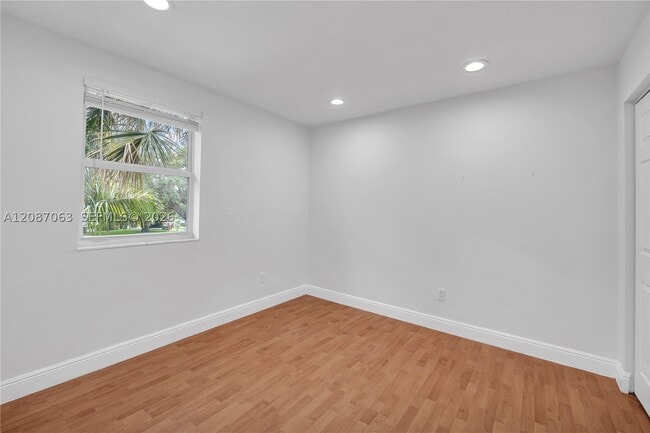 Building Photo - 10667 NW 45th St