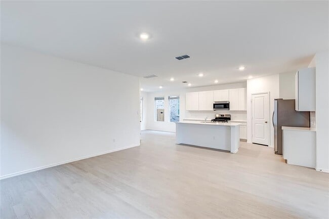 Building Photo - 18010 Cedar Waxwing Wy