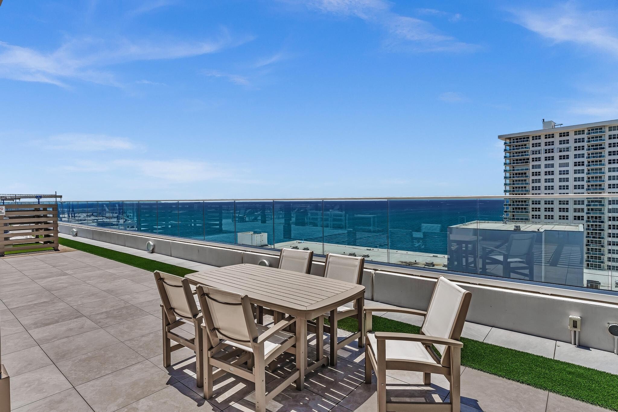 Pool Deck with Views!! - 4020 Galt Ocean Dr