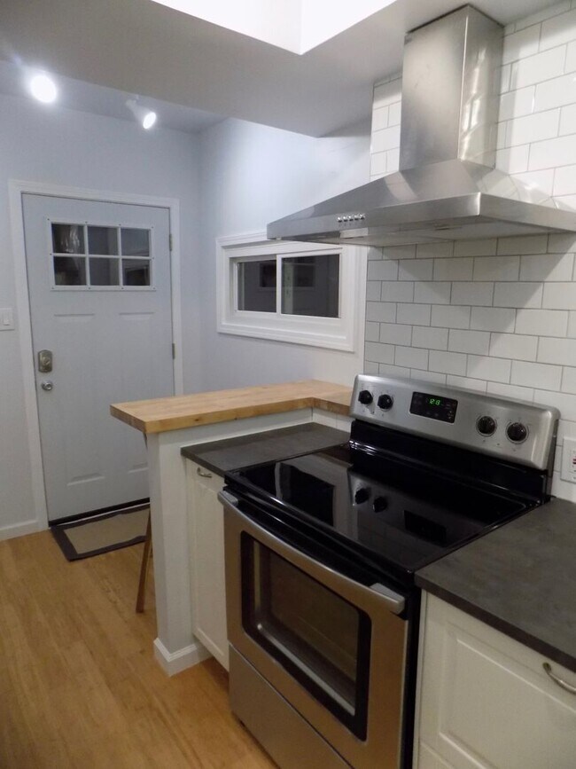 Building Photo - 3621 Childs St