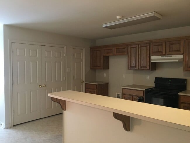 Building Photo - 2012 Seabiscuit