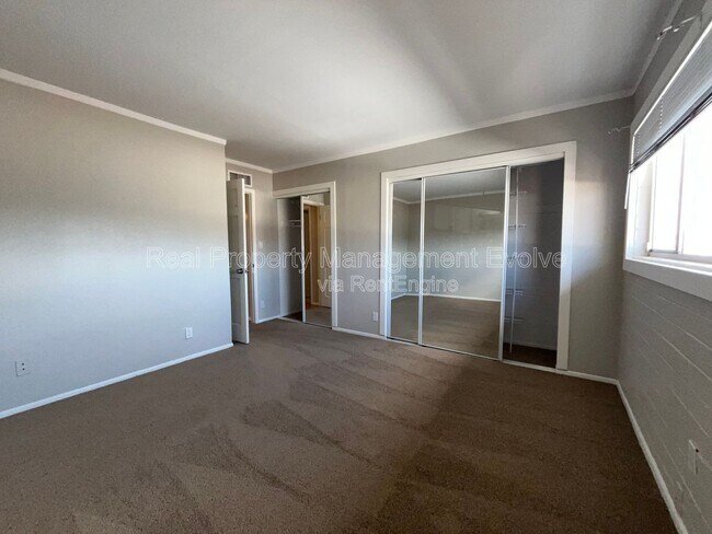 Building Photo - 3637 E Monterosa St