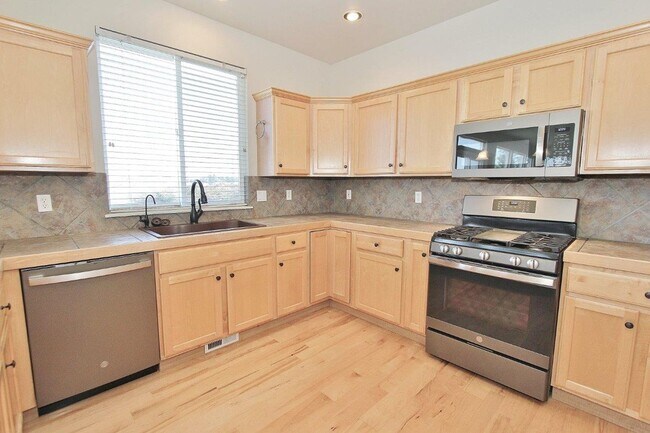 Building Photo - 6213 S Survival Pl