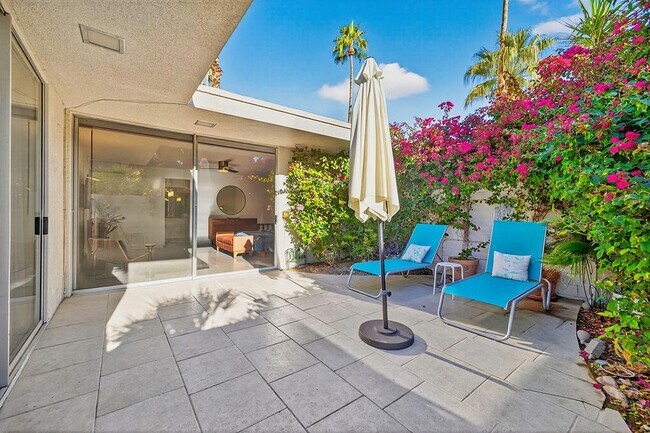 Building Photo - 76790 Lark Dr