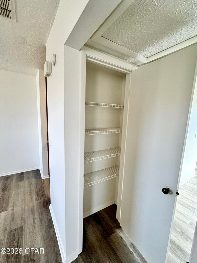 Building Photo - 7718 FL-22