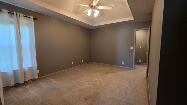 Building Photo - 4555 NE 83rd St