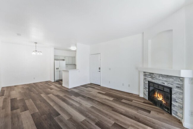 Building Photo - Modern Gated Condo with Stylish Upgrades, Poolside Location & Private Balcony!