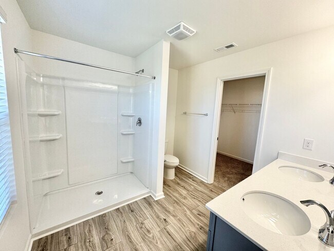 Building Photo - 1326 Stork Dr