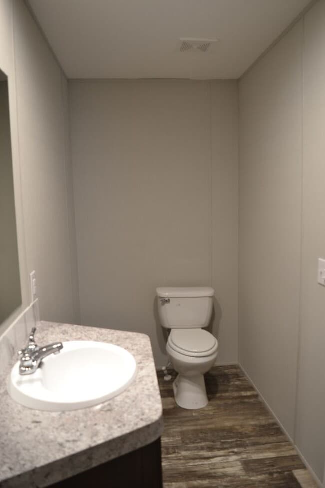 Building Photo - 121 Garlington Cir