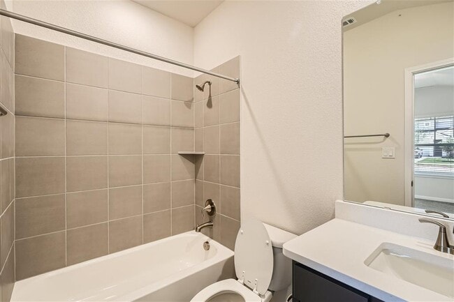 Building Photo - 360 El Capitan Lp