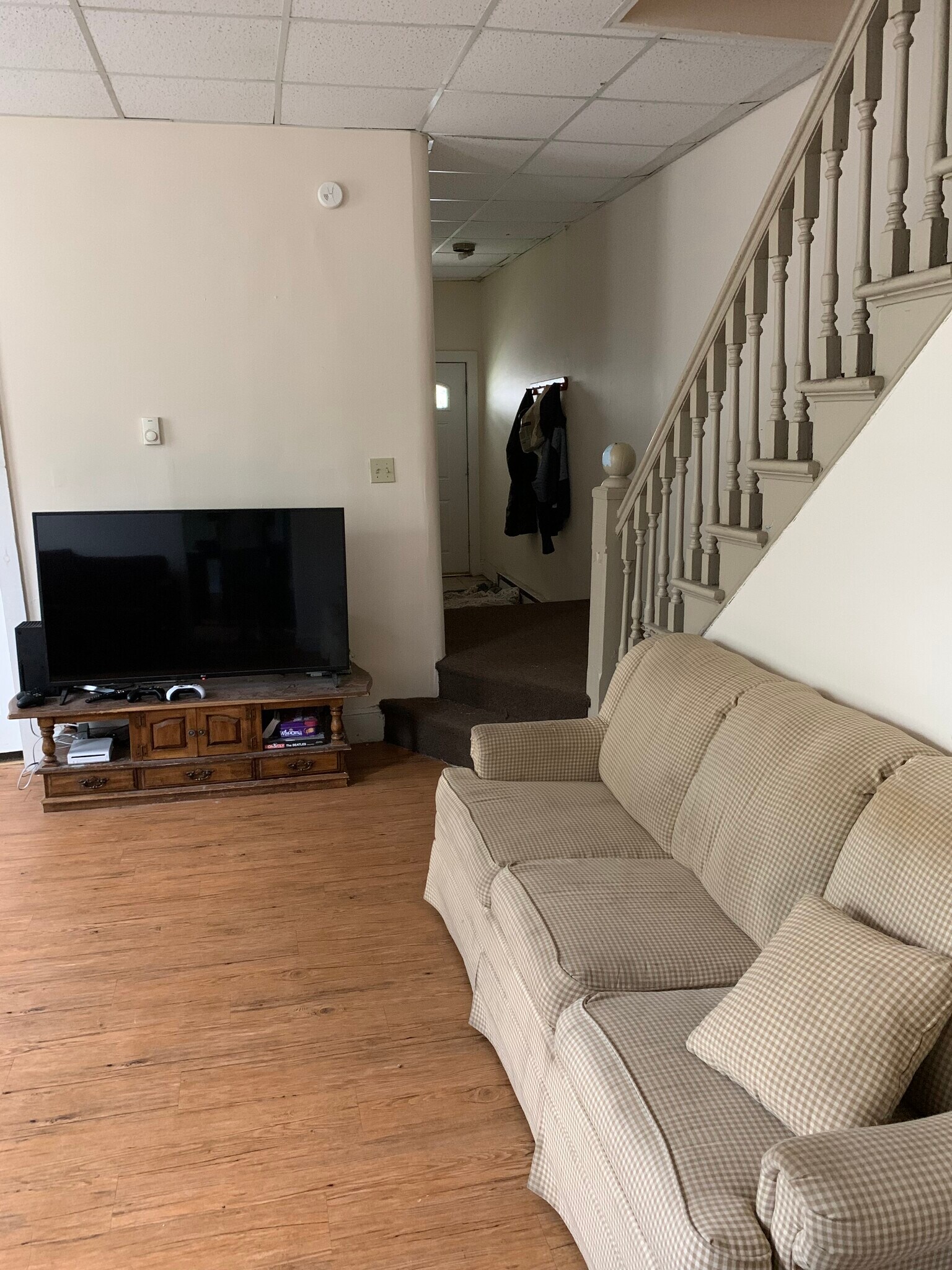 Building Photo - 427 Taylor Ave