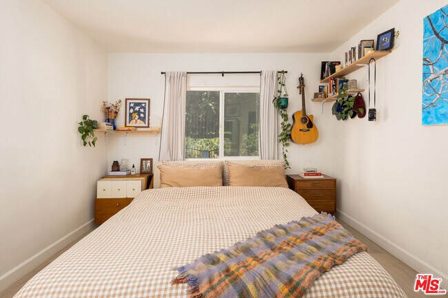 Building Photo - 4540 Catalpa St