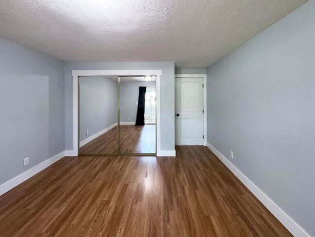 Building Photo - 519 Cinderella Loop