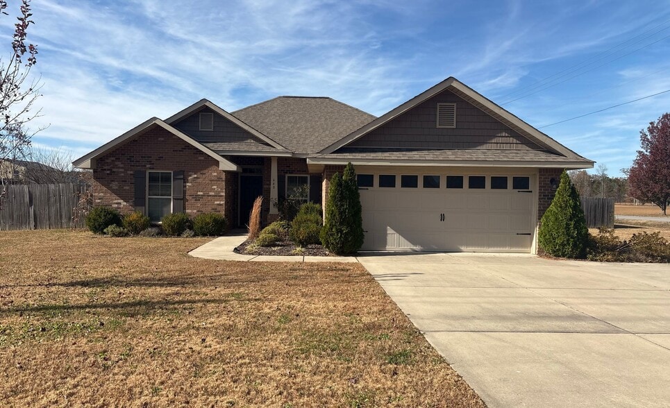 Building Photo - 648 Piney Woods Rd