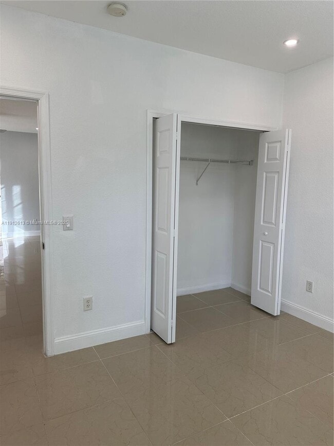 Building Photo - 15673 SW 39th St