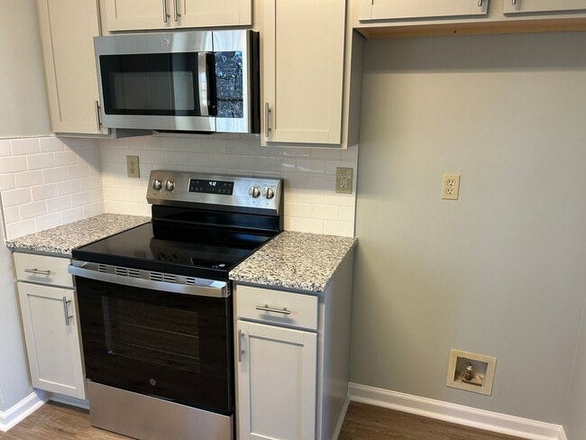 Building Photo - 4010 Selda Dr