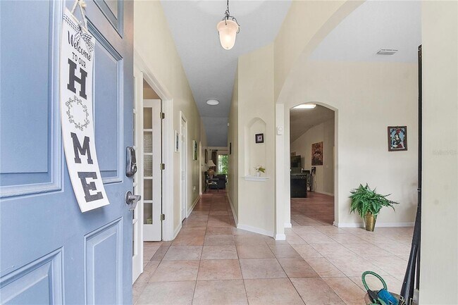 Building Photo - 237 N Hidden Tree Dr