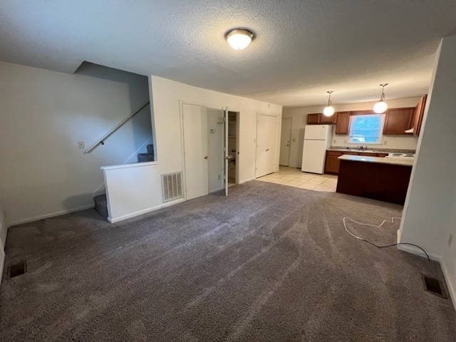 Building Photo - 1 White St